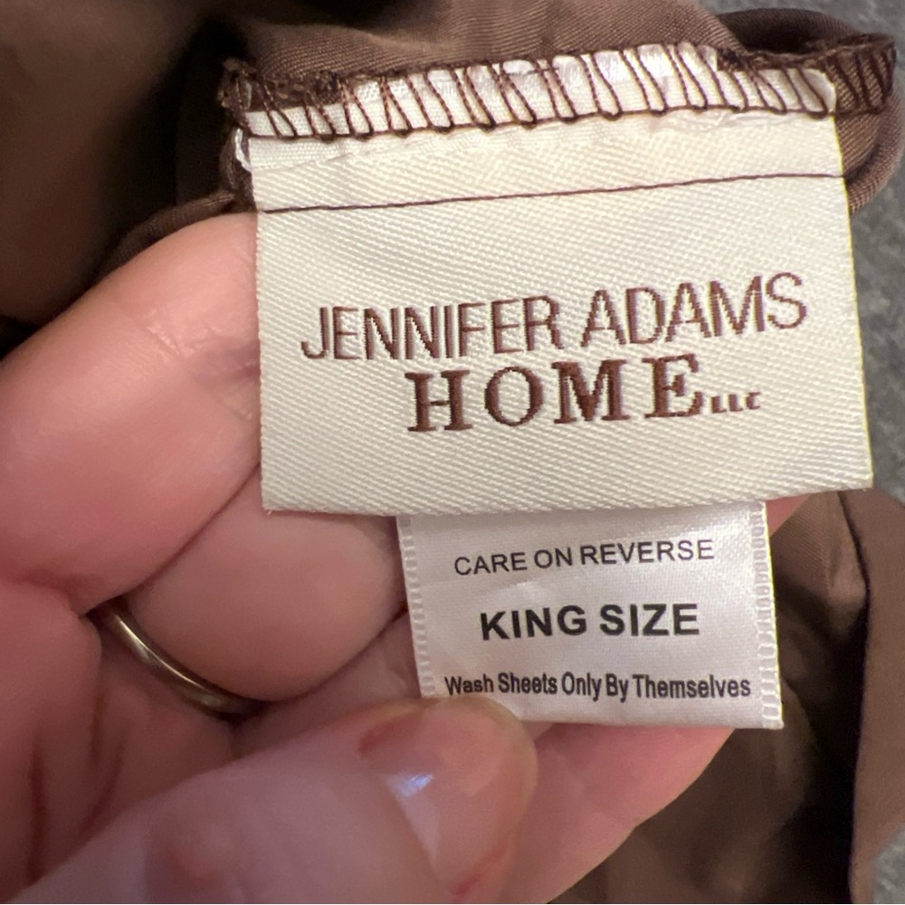 Jennifer Adams Home set King Size flat sheet and king pillow case  - Brown